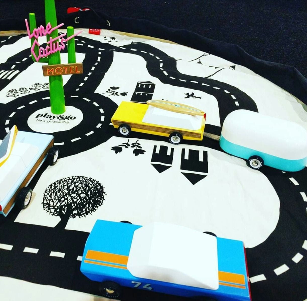 Sac de Rangement Jouets 2-en-1 et Tapis de Jeu Circuit Route - 140cm