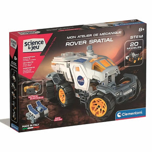 Enfant construisant le Rover Spatial Clementoni