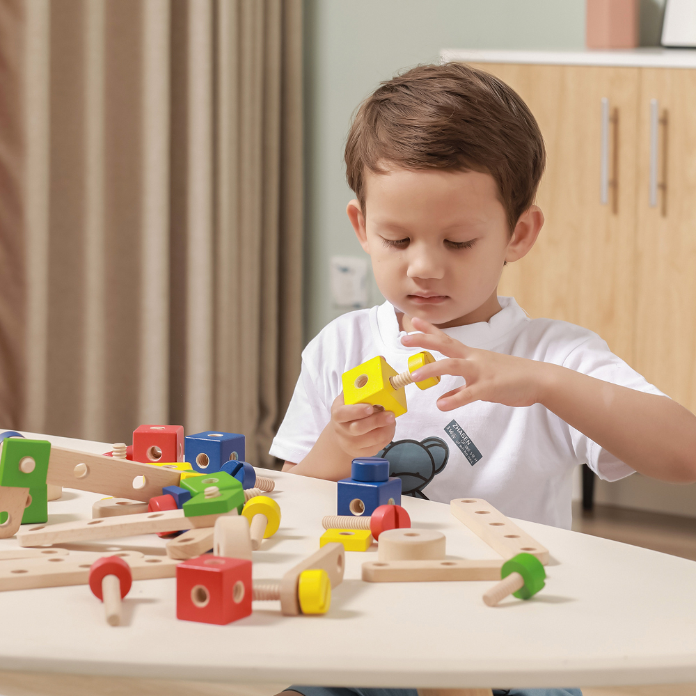Boîte à Visser en Bois : Jeu Créatif pour Enfants dès 3 Ans