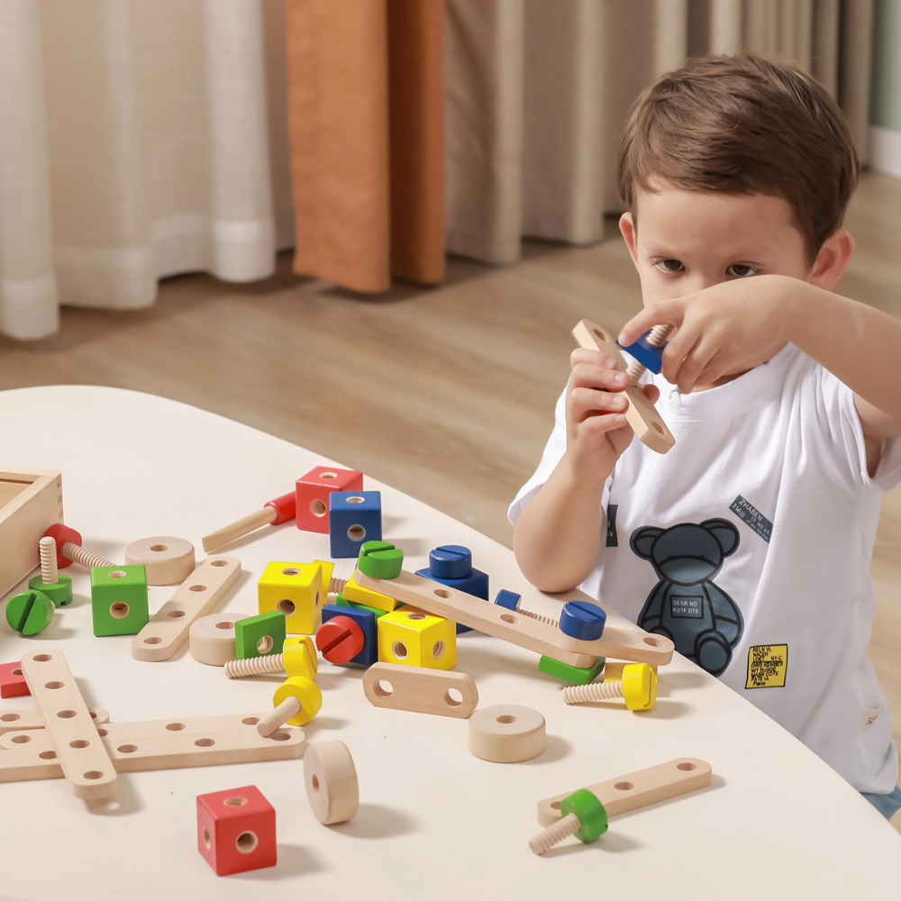 Boîte à Visser en Bois : Jeu Créatif pour Enfants dès 3 Ans