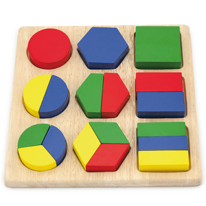 Puzzle encastrement Montessori en bois avec formes géométriques colorées