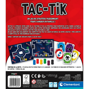 Famille réunie autour du jeu de plateau Tac-Tik pour un moment convivial
