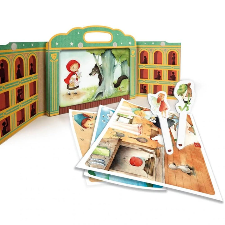 Enfant manipulant le théâtre à histoires Clementoni, développant son expression orale